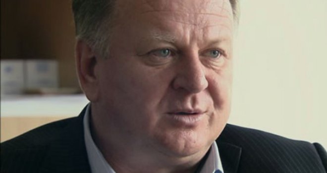 Suljkanović o nastavnom planu i programu RS i Srbije: Škole zjape prazne, a Dodik ljude pokušava ubijediti u...