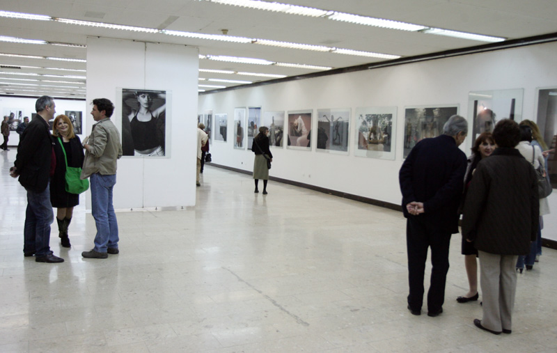 U 'Collegium Artisticumu' predstavljena je izložba fotografija 'Slučajni susreti'/ Foto: DEPO PORTAL U 'Collegium Artisticumu' predstavljena je izložba fotografija 'Slučajni susreti'/ Foto: DEPO PORTAL