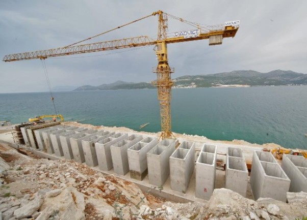 Pelje&scaron;ki most