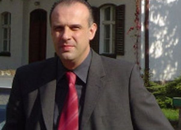 Vedad Spahić Vedad Spahić