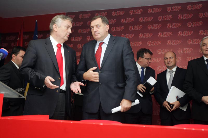 Sastanak Dodik-Lagumdžija sa saradnicima u Sarajevu/ Foto: DEPO PORTAL Sastanak Dodik-Lagumdžija sa saradnicima u Sarajevu/ Foto: DEPO PORTAL