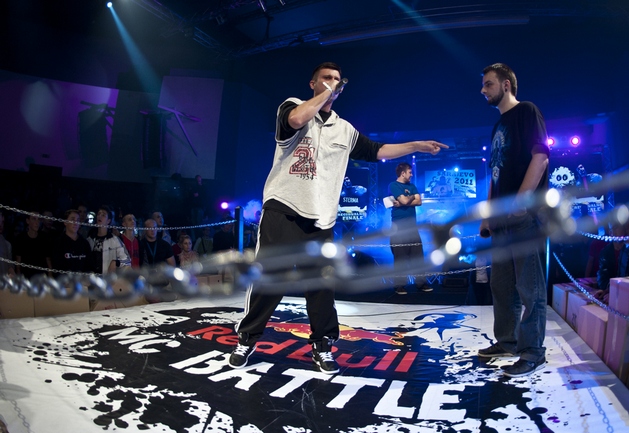 RED BULL MC BATTLE2 RED BULL MC BATTLE2