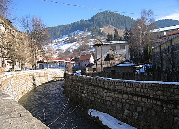 Vare&scaron; nasl