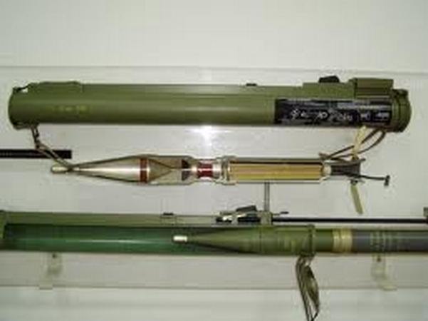rucni bacac raketa
