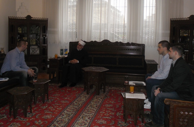 aktivisti 1. marta kod reisa Kavazovića