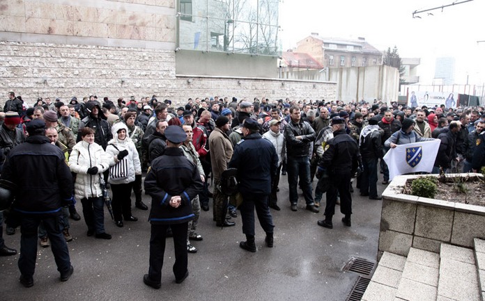 Protesti ispred Federalnog parlamenta/ Foto: DEPO PORTAL