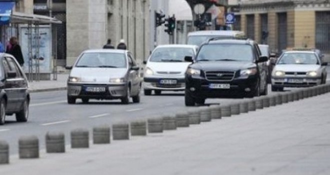 U julu i avgustu u BiH nemoguća misija naći automobil za iznajmljivanje, a cijene skočile za 30 posto