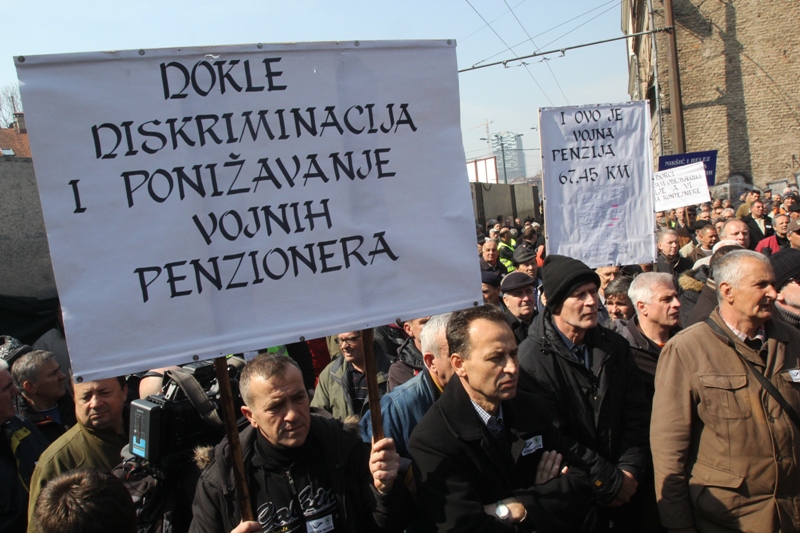 Protesti vojnih penzionera u Sarajevu, 28.03.2013.