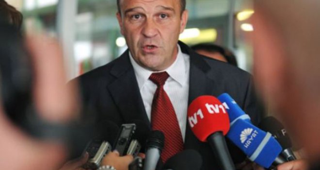 Enver Bijedić nakon Nikšićeve odluke: Veliki broj ljudi spreman je napustiti SDP! Ovo je ponižavajuće!