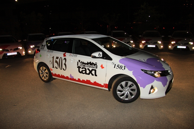 Toyota auris_taxi u Mostaru