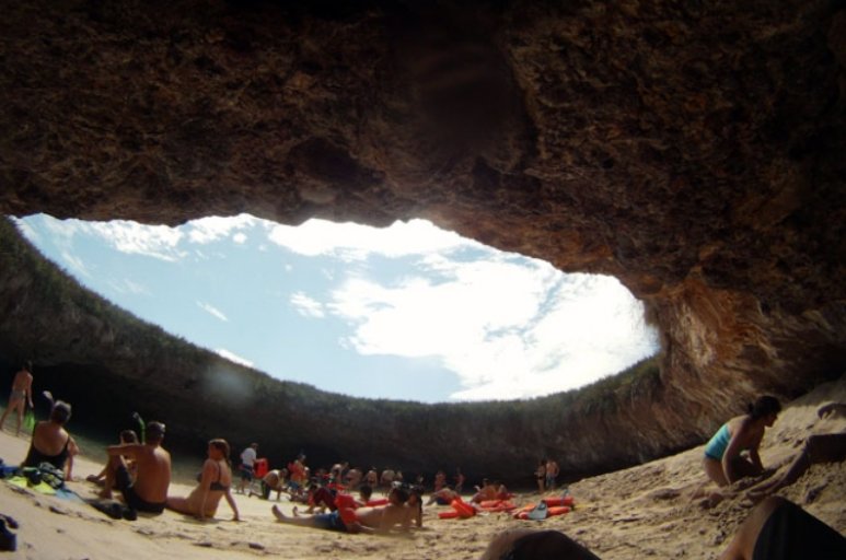 plaža na Marieta ostrvima