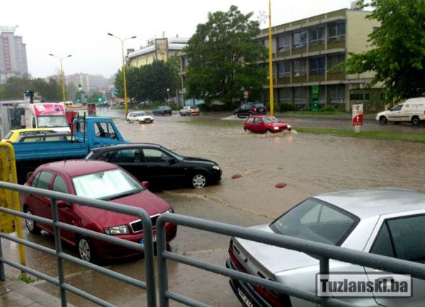 nevrijeme u tuzli/ Foto: tuzlanski.ba