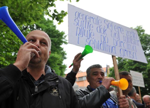 protest radnika grasa1