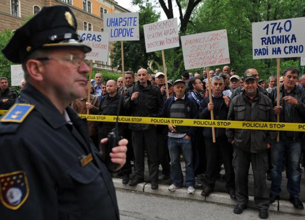 protest radnika grasa2