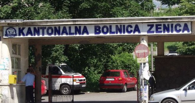 Tragedija u zeničkoj bolnici: Pacijent izvršio samoubistvo, skočio sa trećeg sprata