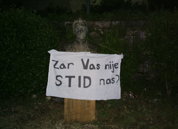 Zar vas nije stid nas