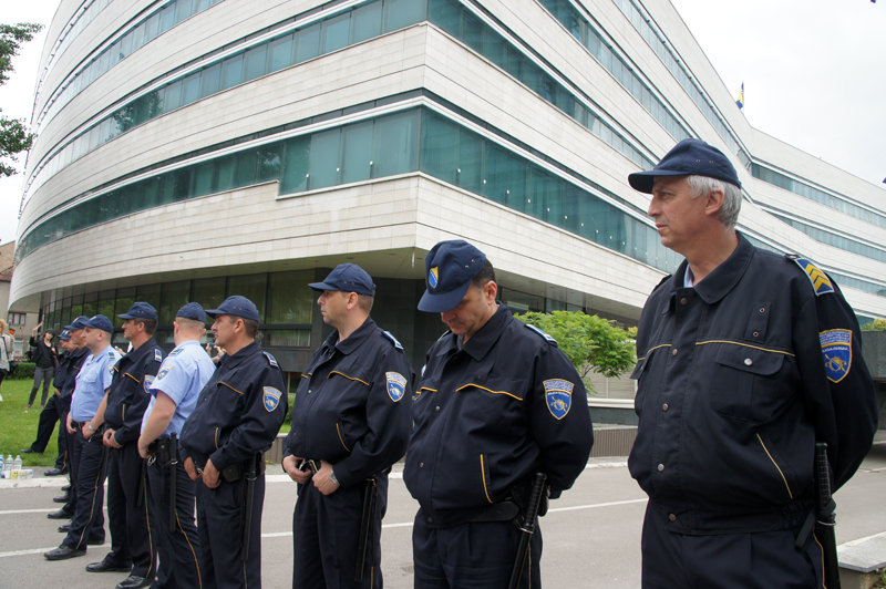 Protesti ispred Parlamenta BiH zbog JMB-a/ Foto: DEPO PORTAL