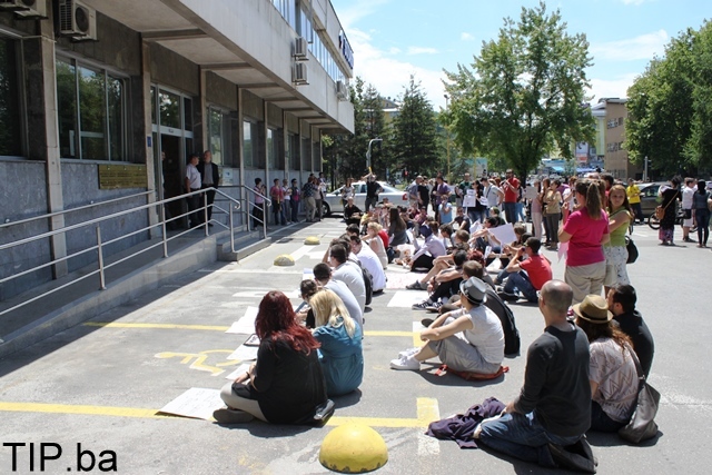 JMBG protesti u Tuzli/ Foto: Tip.ba