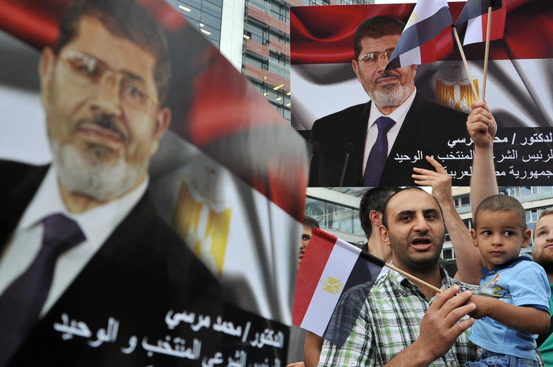 Miting podrške Mohamedu Morsiju u Sarajevu/ Foto: Anadolija Miting podrške Mohamedu Morsiju u Sarajevu/ Foto: Anadolija