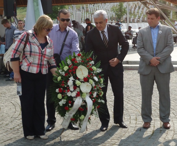 Izaslanstvo Mostara u Potočarima