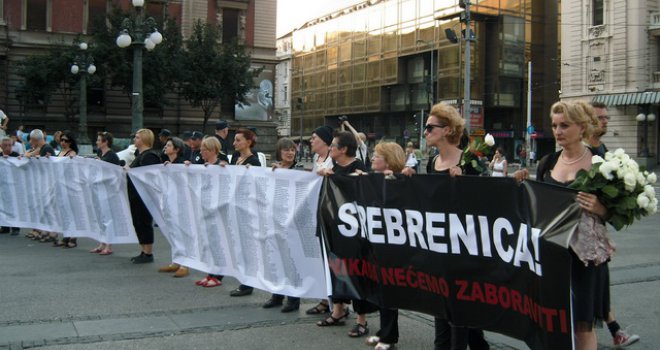 Niko od zvaničnika Srbije ne želi se danas u Beogradu pokloniti žrtvama genocida u Srebrenici