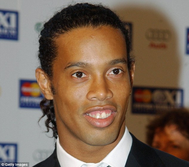 ronaldinho osmijeh