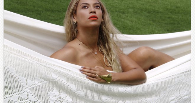 Beyonce ima svašta vruće za pokazati, a naročito noge! 