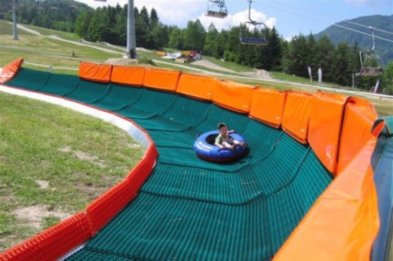 tubing staza