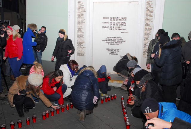 Građani na Tuzlanskoj kapiji protestovali protiv puštanja Novaka Đukića na slobodu/ Foto: AA