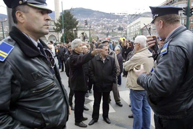 protesti u Sarajevu - policija/ Foto: AA