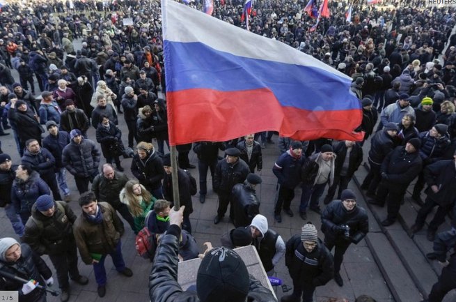 proruski demonstranti u gradu Donjecku