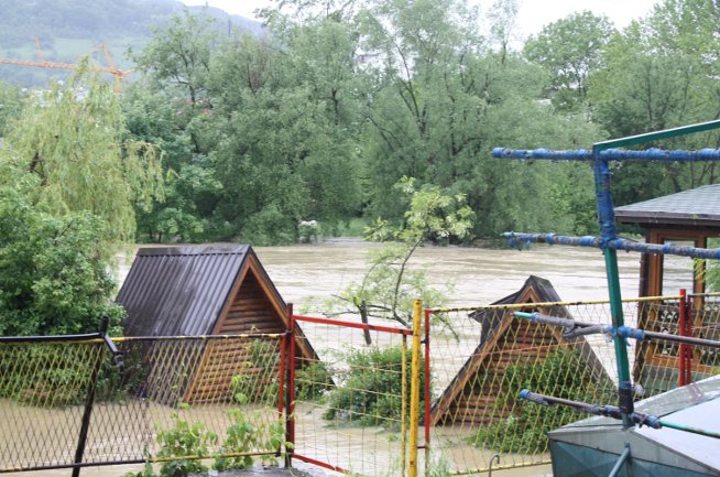 Vrbas prijeti Banjaluci, maj 2014/ foto: AA Vrbas prijeti Banjaluci, maj 2014/ foto: AA
