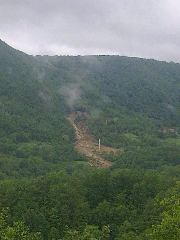 klizi&scaron;te - zatrpana džamija kod Vlasenice