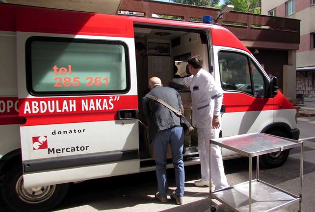 ljekari opće bolnice krenuli u poplavljena područja ljekari opće bolnice krenuli u poplavljena područja