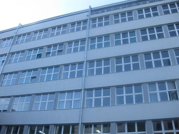 Ma&scaron;inski fakultet u Sarajevu poslije renoviranja
