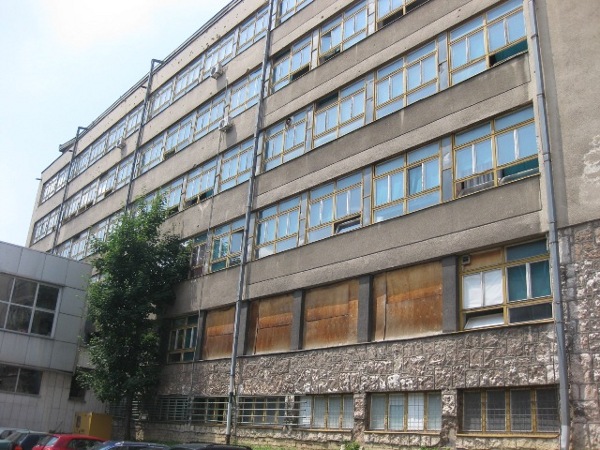 Ma&scaron;inski fakultet u Sarajevu prije renoviranja