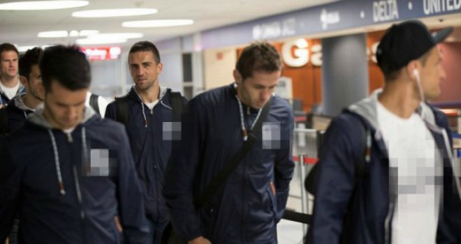 Zmajevi iscrpljeni stigli u St. Louis,  Pape otkazao jutarnji trening