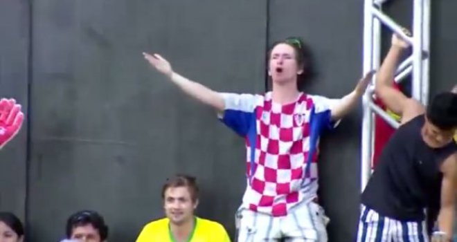 Pogledajte kako je hrvatski navijač poludio zbog nepostojećeg penala 