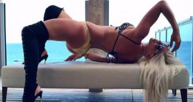 Jelena Karleuša vrućim fotografijama zapalila društvene mreže: Je li ovo 'photoshop' ili...?