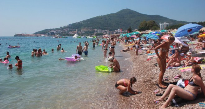 Upozorenje roditeljima: Ne objavljujte fotografije svoje djece bez potrebe, pogotovo ne one s plaže!!!