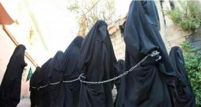 Žive spaljene u kavezima jer su odbile seks: ISIL pogubio 19 kurdskih žena u Mosulu