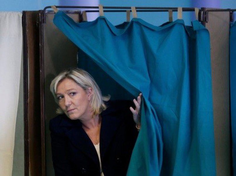 marine-le-pen-glasanje-2