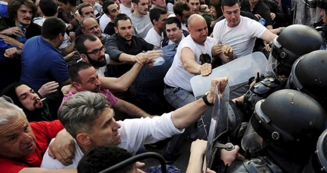 Zoran Zaev: 4600 Makedonaca će spavati na skopskim ulicama sve dok Gruevski ne podnese ostavku!