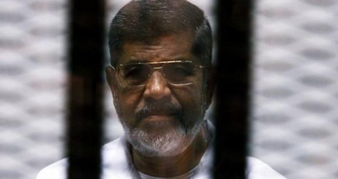 Bivši egipatski predsjednik Muhamed Mursi osuđen na smrt