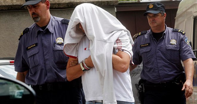Trojica muškaraca pokušala prokrijumčariti kilogram kokaina u BiH