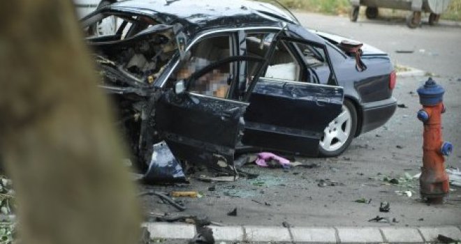 U Zvorniku automobil dignut u zrak