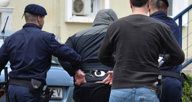 Zbog primanja mita uhapšen poreski inspektor RS-a
