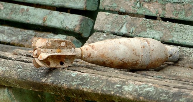 U Mostaru i Trebižatu pronađene granate