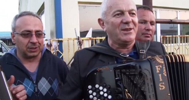 Otvoreno pismo Pere Gudelja: Vidimo se uskoro uz pjesmu i harmoniku!