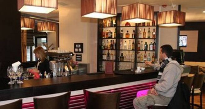 U sarajevskim ugostiteljskim objektima otkriveno 17 stranih državljana: Dobijaju zabranu ponovnog ulaska u BiH!